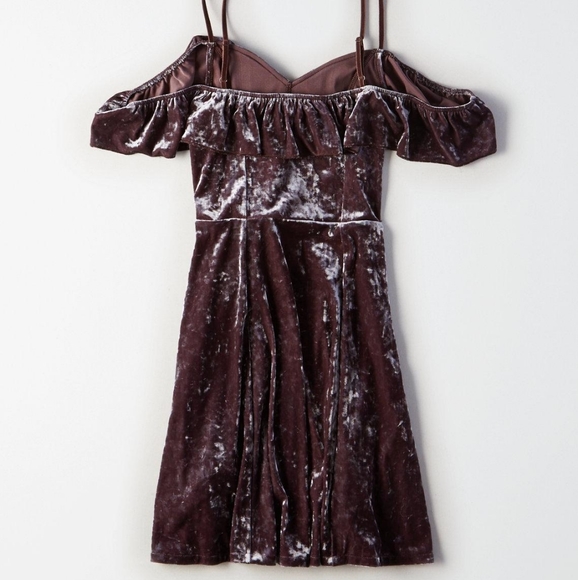 American Eagle Velvet Off Shoulder Dress - Picture 2 of 5